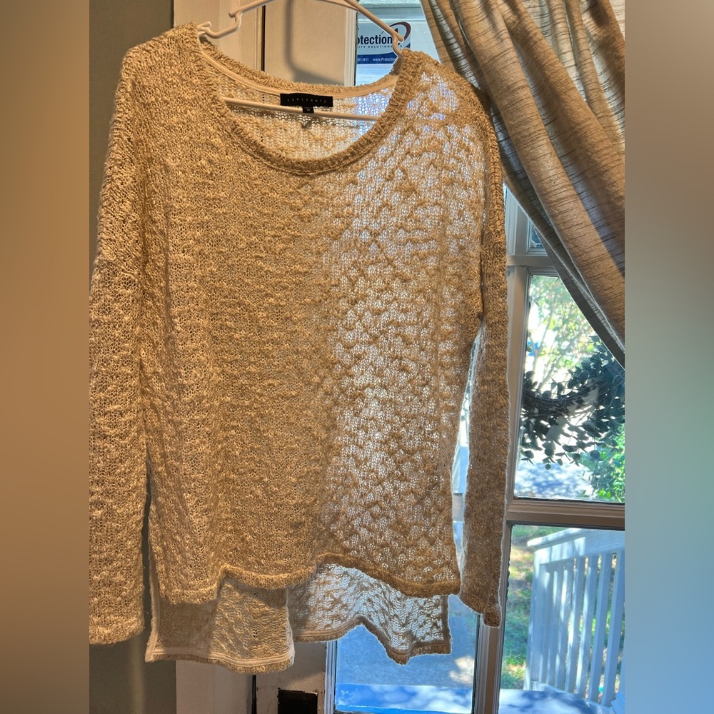 Sanctuary cream sweater size medium